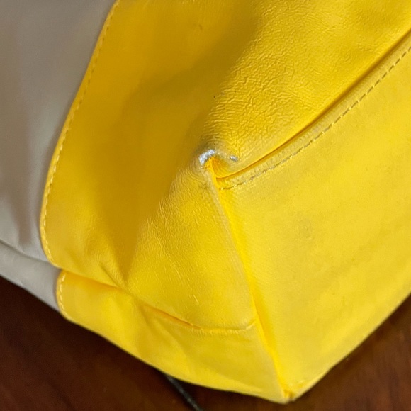 Tory Burch Yellow Handbag - Picture 9 of 9